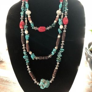 💸REDUCED PRICE 💸 Turquoise & Coral necklace